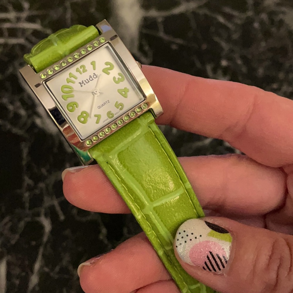 Vintage inspired Olive 🫒 colored watch